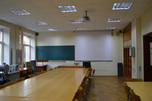 навчальна лабораторія апаратури електричних станцій і підстанцій 2