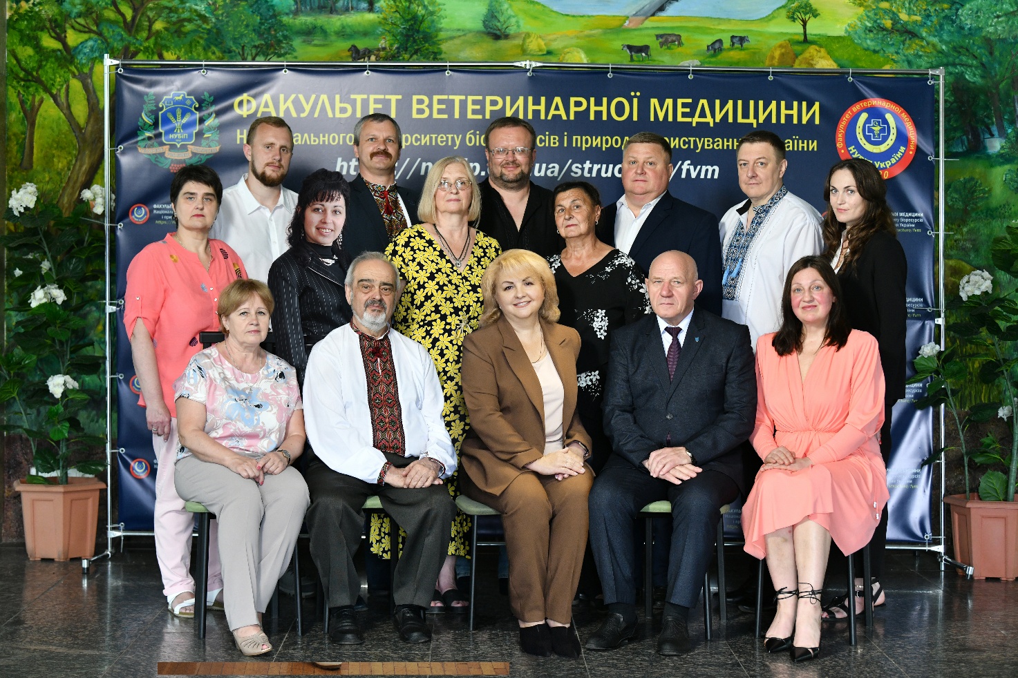 Зображення, що містить одежа, особа, взуття, усмішка</p>
<p>Вміст на основі ШІ може бути неправильним.