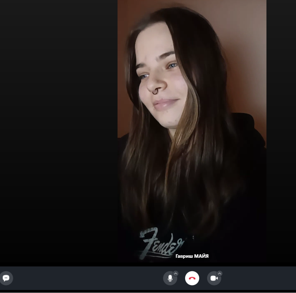 Зображення, що містить Обличчя людини, особа, усмішка, дівчинка</p>
<p>Вміст на основі ШІ може бути неправильним.