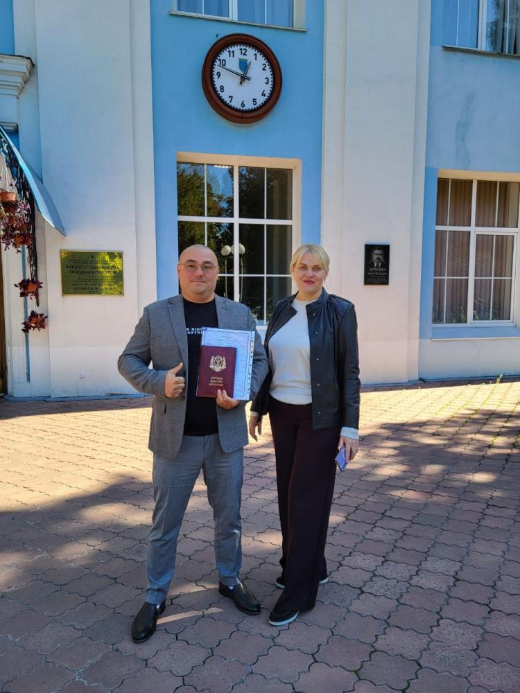 Професор кафедри Анна Лихач та Олександр Дещенко 