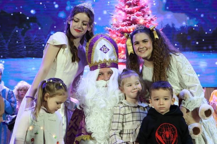 Свято Миколая знов прийшло до нас…