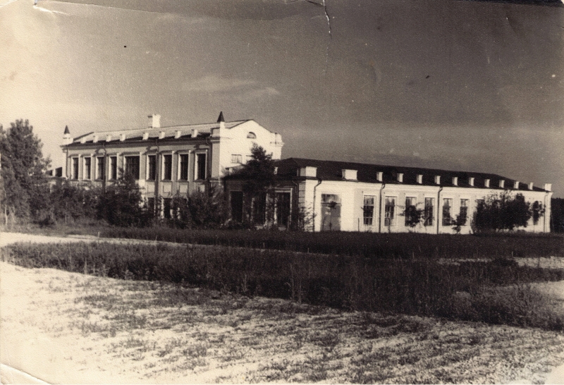 E:\Флешка\сайт кафедри НТ 1\Old\Foto_kaf\Кафедра 1950 г.jpg