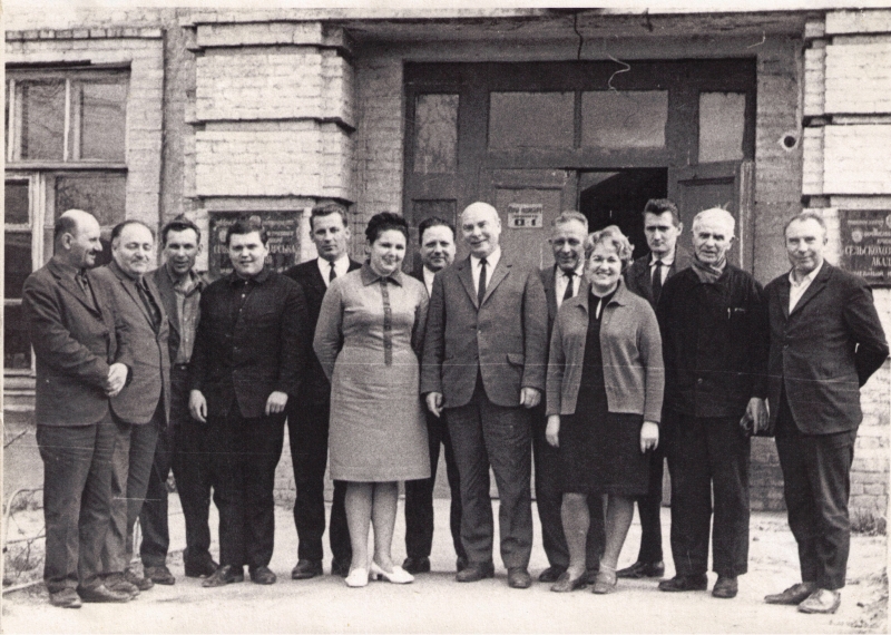 E:\Флешка\сайт кафедри НТ 1\Old\Foto_kaf\Кафедра 1955 г.jpg