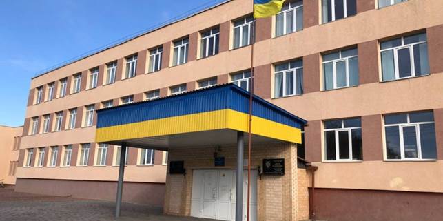 Зображення, що містить небо, вікно, просто неба, Власність</p>
<p>Вміст на основі ШІ може бути неправильним.