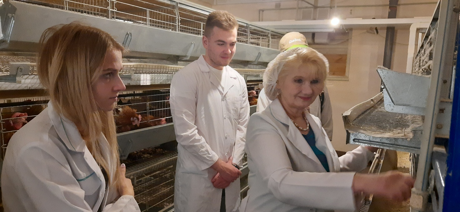 Зображення, що містить одежа, особа, у приміщенні, Білий халат</p>
<p>Вміст на основі ШІ може бути неправильним.