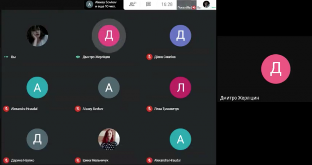 Изображение выглядит как текст, электроника, iPod, черныйАвтоматически созданное описание