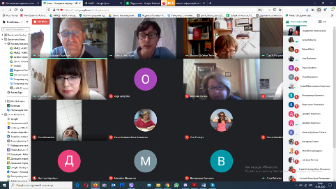 Изображение выглядит как внутренний, фотография, компьютер, множествоАвтоматически созданное описание