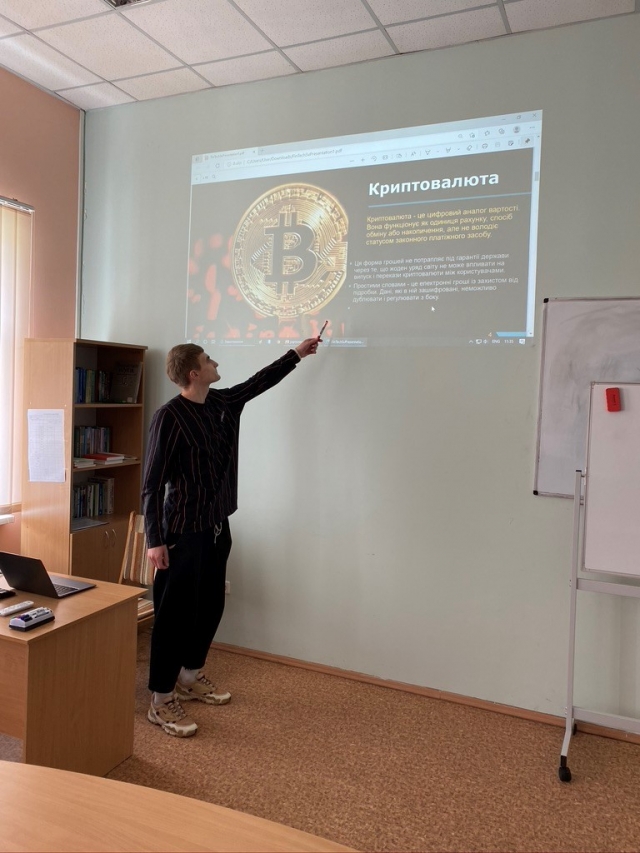 Изображение выглядит как текст, внутренний, пол, стенаАвтоматически созданное описание